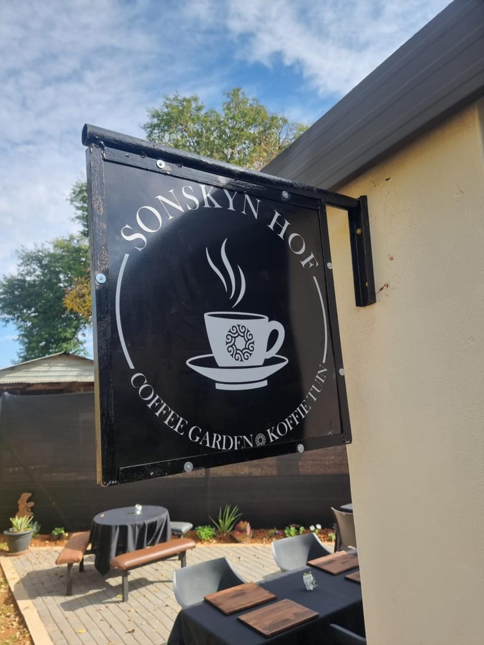 Property logo or sign, Coffee/tea facilities