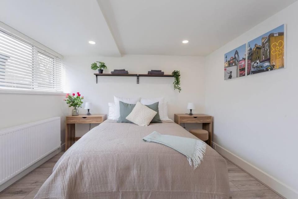 Central Windsor Modern Garden Flat, Walk 2 Sights - By Tempstay Apartment in Windsor