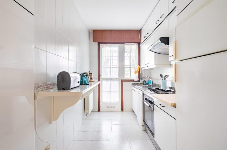 Kitchen or kitchenette, dishwasher, pet friendly, toaster