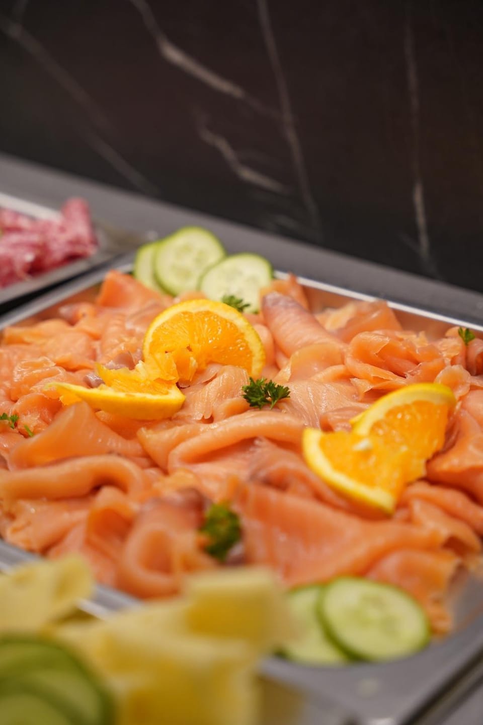 Restaurant/places to eat, Buffet breakfast