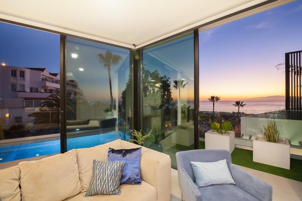 Property building, View (from property/room), City view, Garden view, Mountain view, Pool view, Sea view