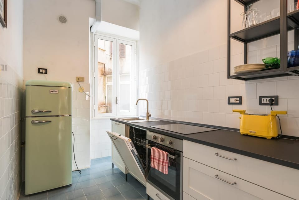 Kitchen or kitchenette, dishwasher, pet friendly, stove