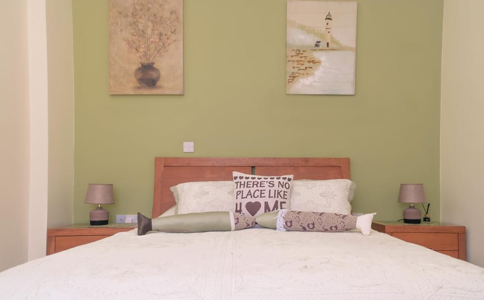 Cozy 1 bedroom apartment in walking distance to the municipal beach Apartment in Paphos