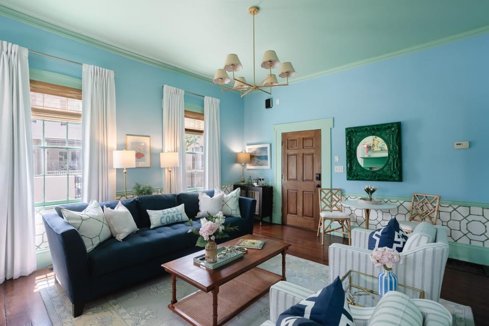 Living room, Seating area