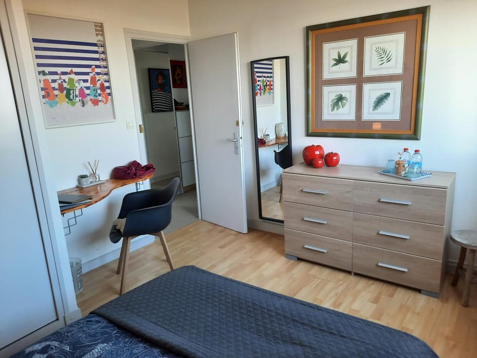 360 degrés sur la rochelle chambre d hôte Bed and Breakfast in La Rochelle