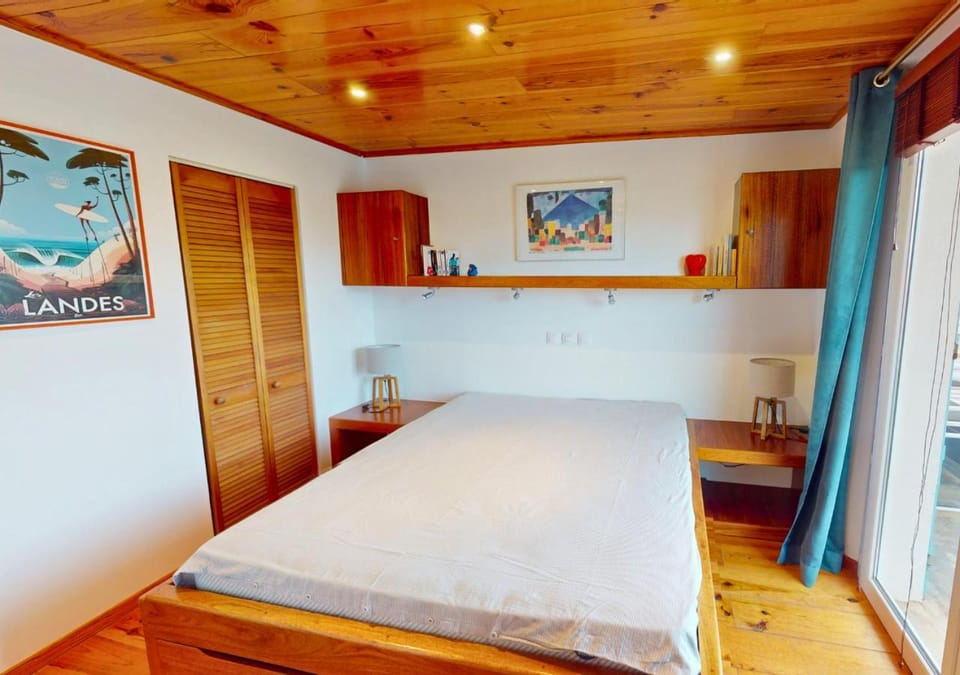 Bed, Photo of the whole room, Bedroom, wardrobe