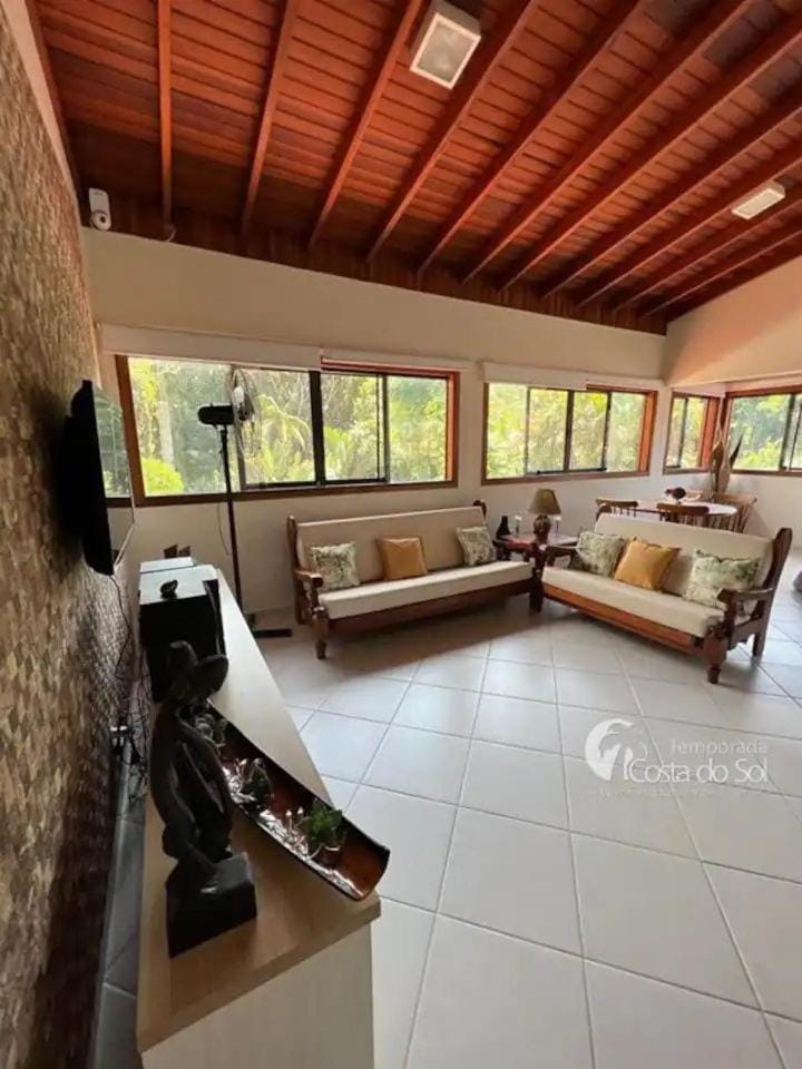 Communal lounge/ TV room, Living room, Evening entertainment