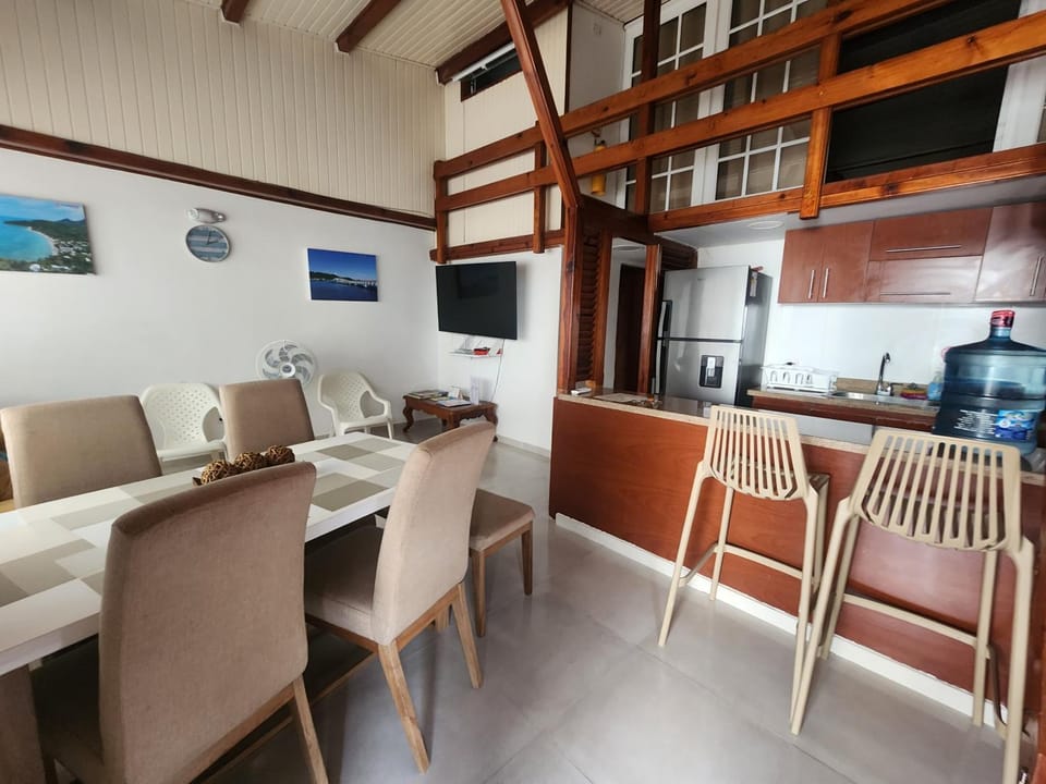 Communal lounge/ TV room, Kitchen or kitchenette, Dining area