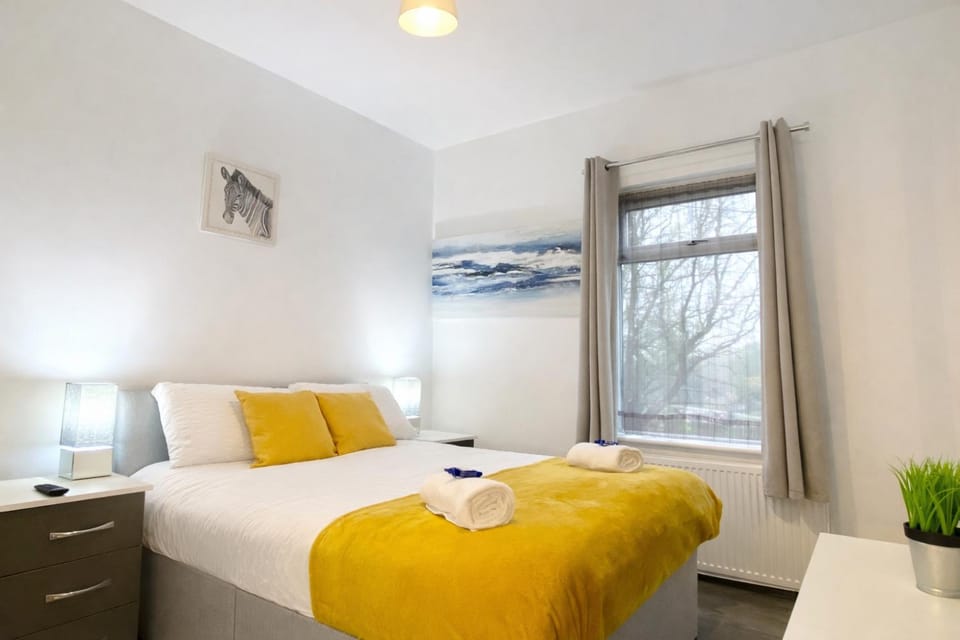 Bed, Bedroom, wardrobe