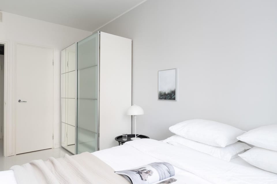 Bedroom, wardrobe
