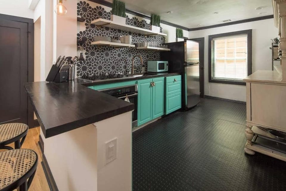 Bohemian Rhap Apartment in Atlanta