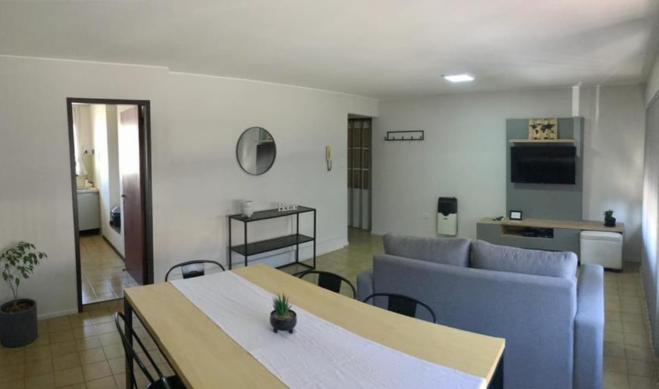 Hermoso depto en la 5ta sección Apartment in Mendoza