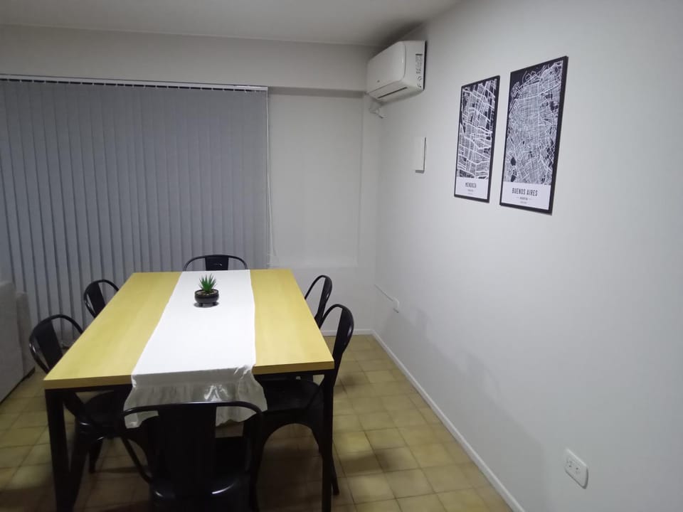 Hermoso depto en la 5ta sección Apartment in Mendoza