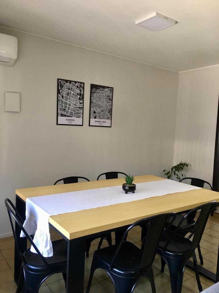 Hermoso depto en la 5ta sección Apartment in Mendoza