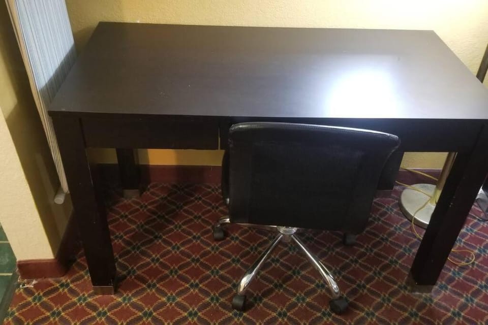 Hotel 2 Queen Beds Hotel Room 207 Booking Apartment in Stillwater