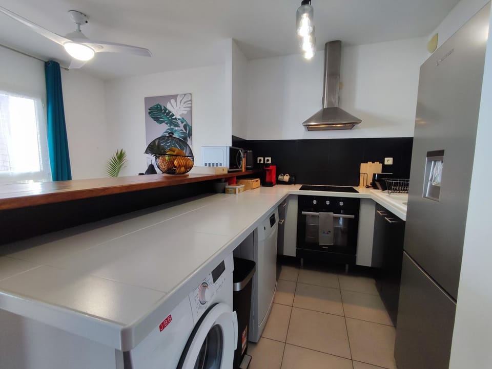 Kitchen or kitchenette, dishwasher, minibar, pet friendly, stove, washing machine