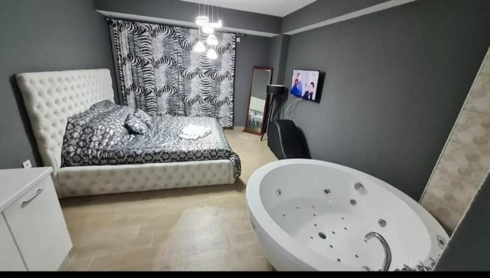 Apartmani 2 SS with jacuzzi bath Apartment in Ohrid
