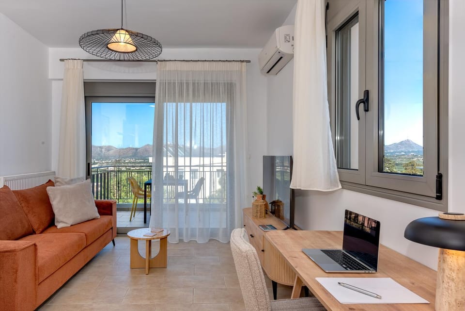 TV and multimedia, View (from property/room), Balcony/Terrace, Living room, Seating area, Dining area, air conditioner