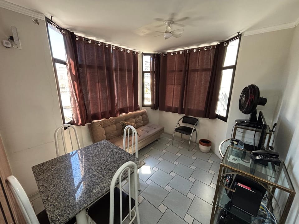 Apart 2 dorm. Prox Cambuí Wi-Fi Gar Var Note Pet Apartment in Campinas