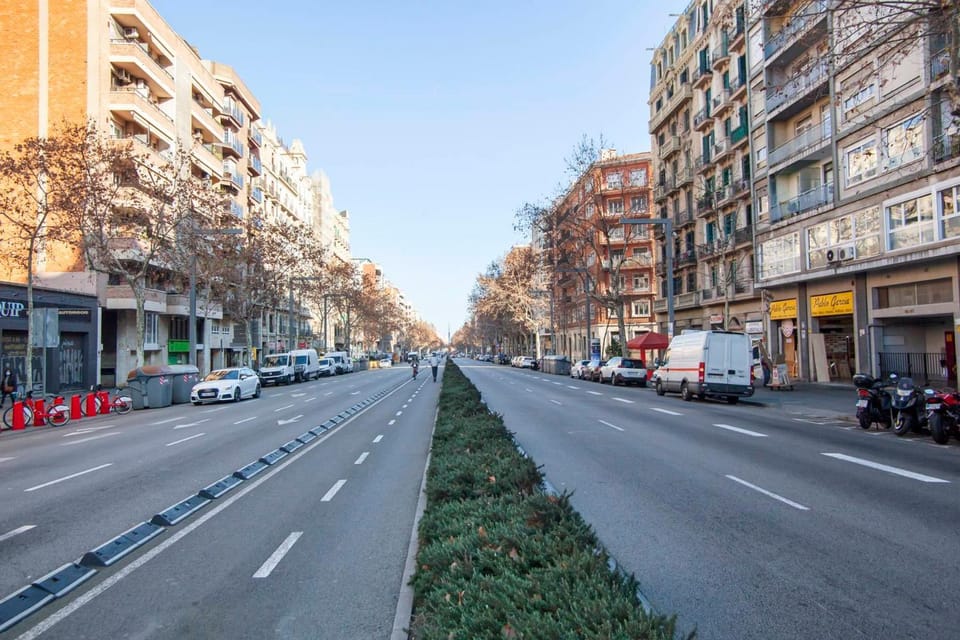 P2PAR1002 - Super Bright & New Apartment in the city center Apartment in Barcelona