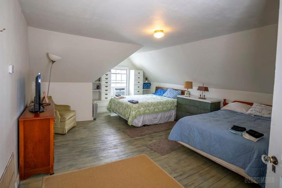 Crow's Nest Crash-Pad Apartment in Homestead