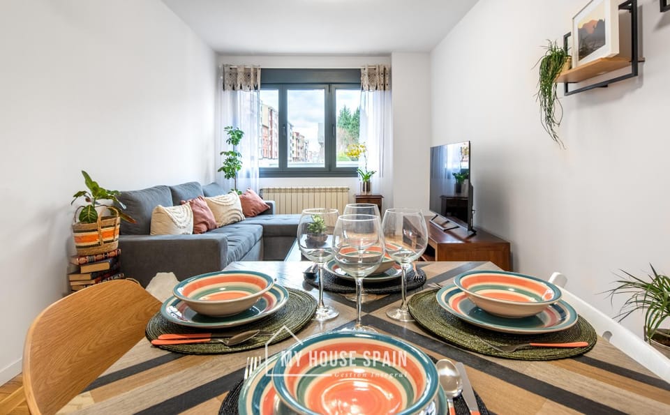 MyHouseSpain- Precioso piso Playa Poniente Apartment in Gijón