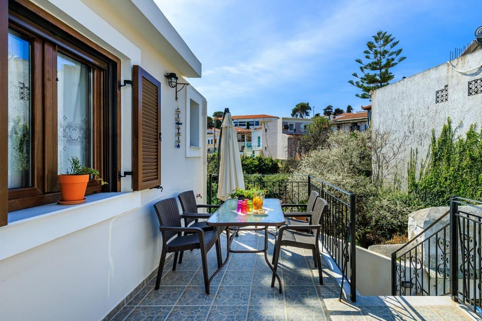 Balcony/Terrace, Dining area