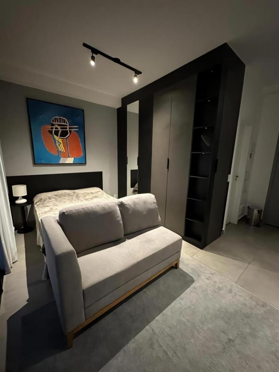 Bed, Living room, Photo of the whole room, Seating area, Bedroom