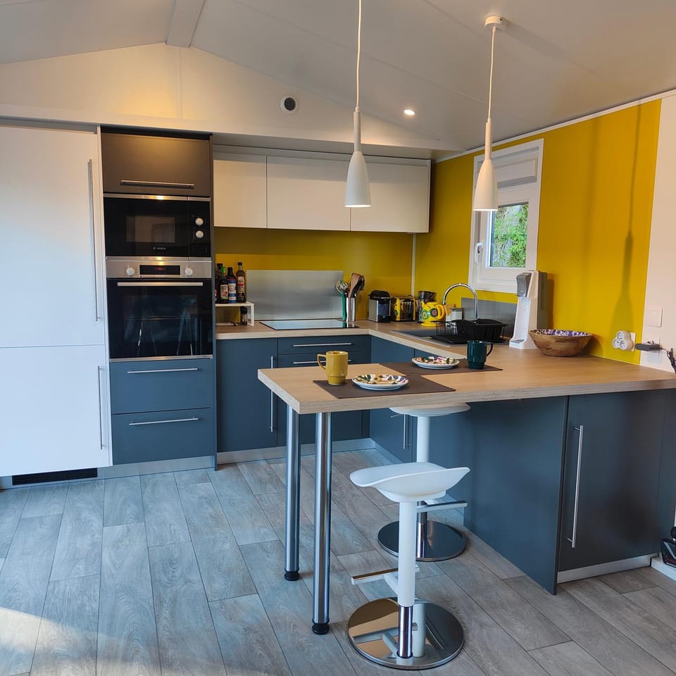 Le Colorful Chalet in Dinard