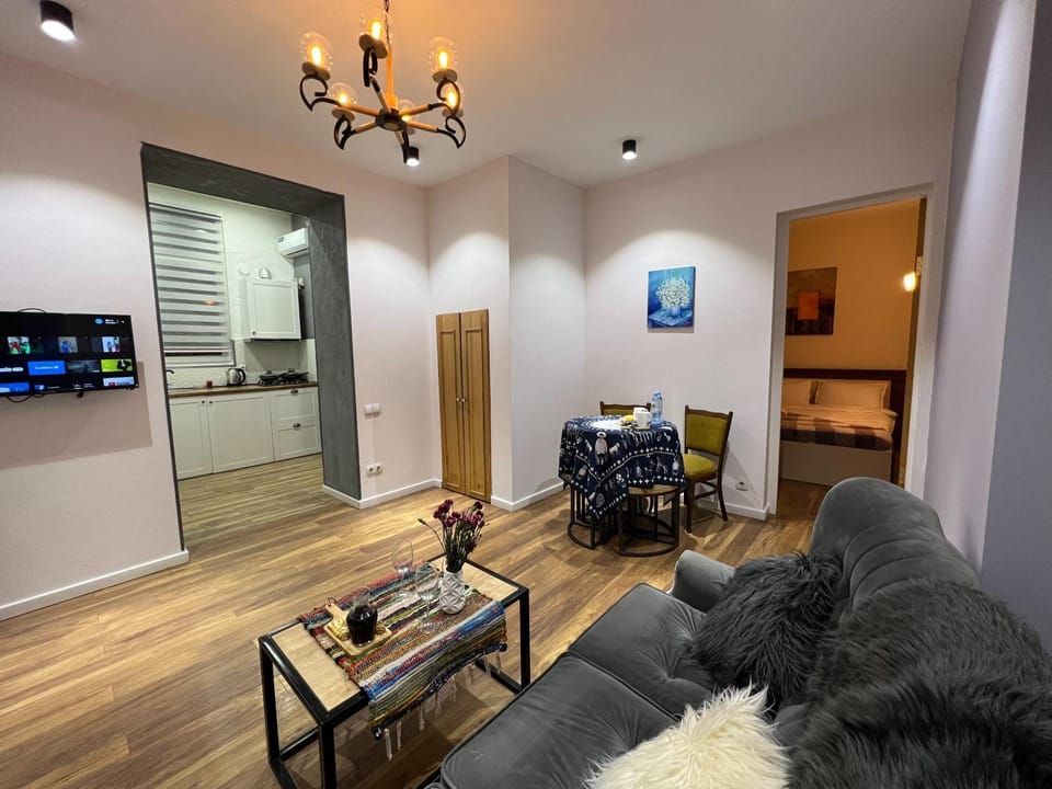 Sololaki 42 Apartment in Tbilisi, Georgia