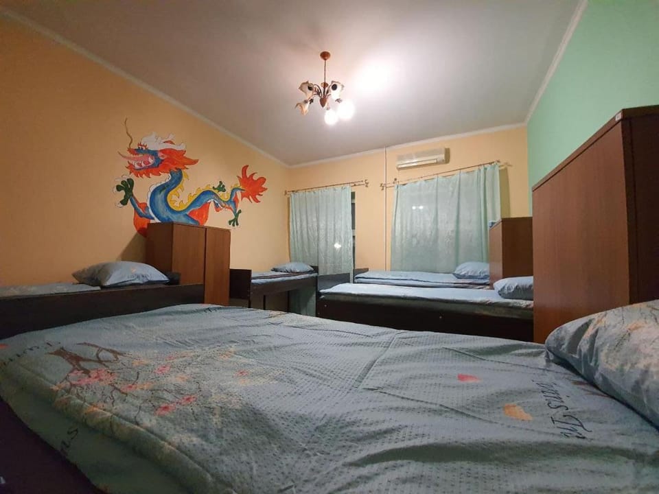 Bed, Photo of the whole room, Bedroom, wardrobe, air conditioner