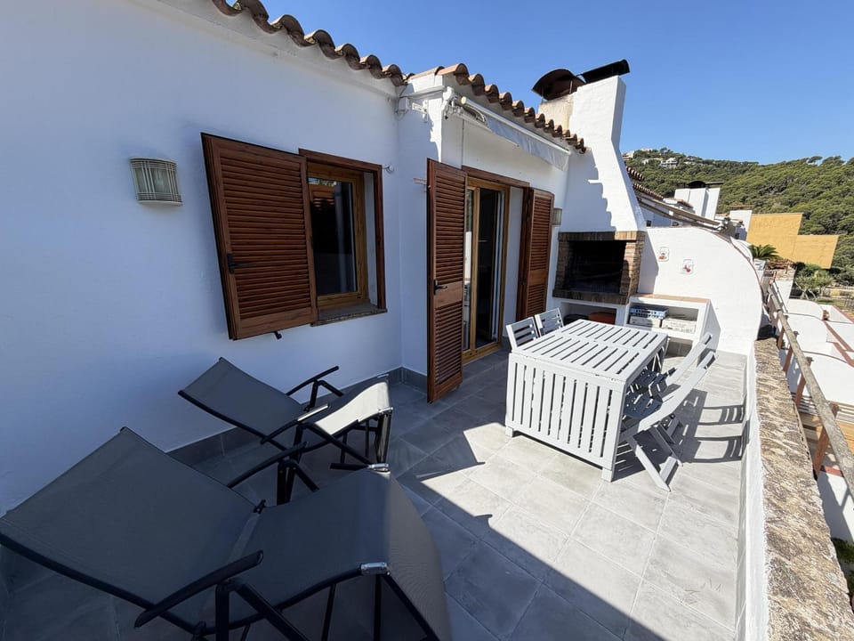 Acogedor apartamento con piscina comunitaria, cerca de la playa de Sa Tuna - ES-226-26 Apartment in Baix Empordà