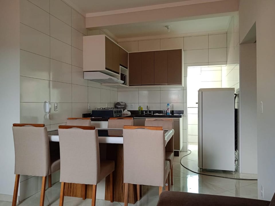 Kitchen or kitchenette, Dining area, dishwasher, minibar, pet friendly, stove