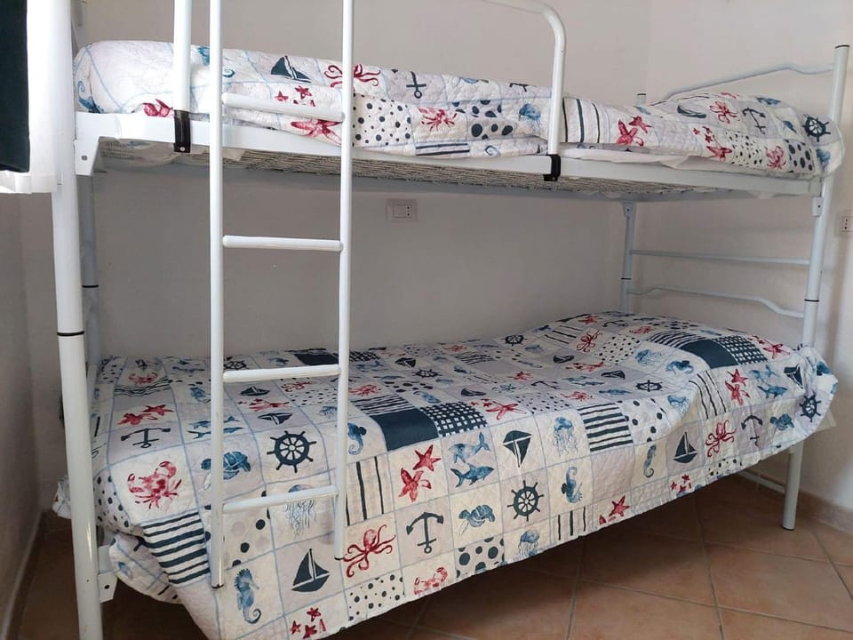 bunk bed