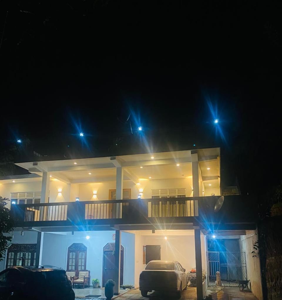 White Eco Villa Bed and Breakfast in Central Province