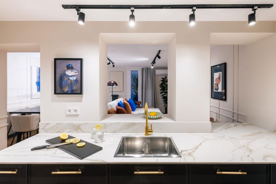 Kitchen or kitchenette, kitchen