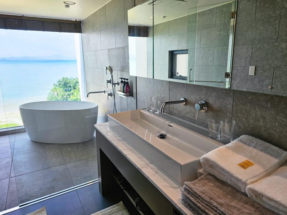 Bathroom, Bath