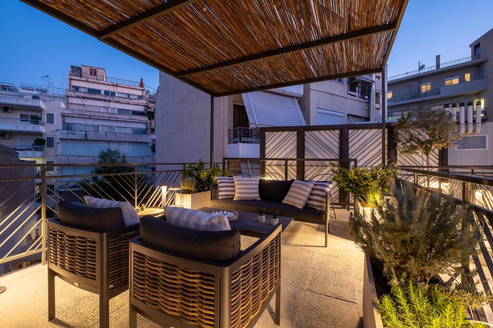 Property building, Patio, Balcony/Terrace, Seating area