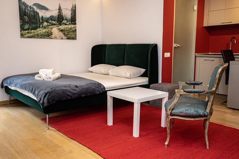 Bed, Photo of the whole room
