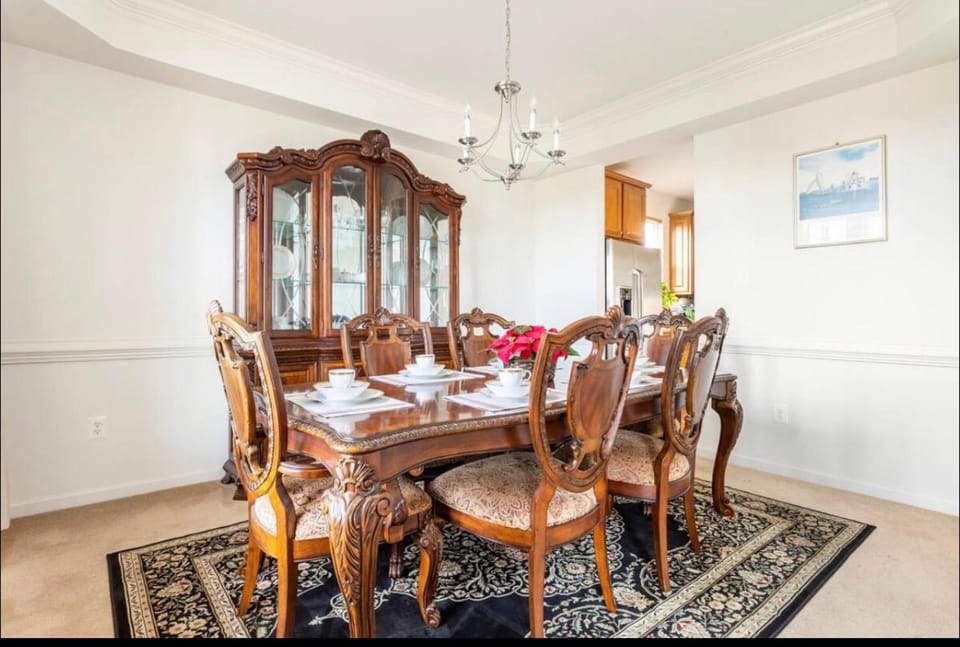 Van Gogh Guest Rm #3 • Van Gogh 3-Comfy Private Rm in single family home Vacation rental in Rossville