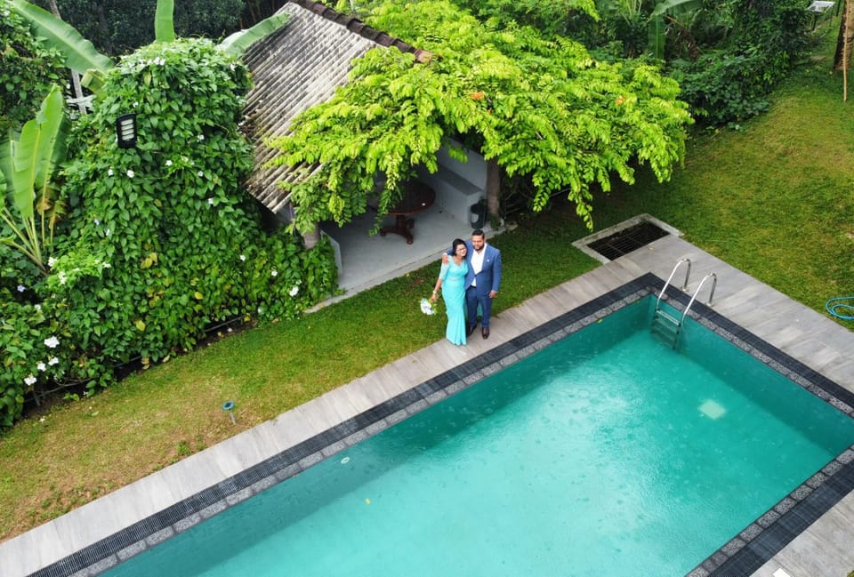 Pool view, Swimming pool, group of guests