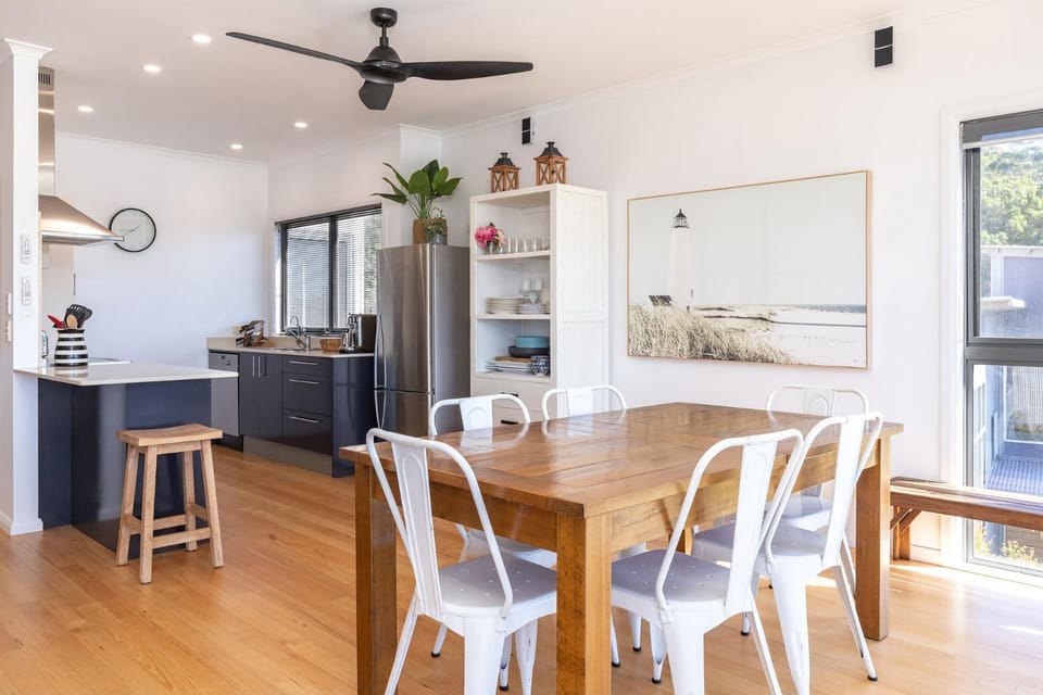 Lunar Sea House in New South Wales