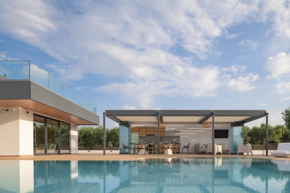 Aesthea 5-star Villa, 2Pools, Gym, Cinema, Sauna, By ThinkVilla Villa in Crete Region