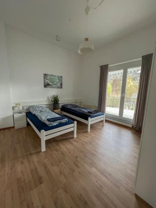02 Modernes Apartment mit Balkon, Parkplatz und Smart Tv bis zu 10 Personen Apartment in Baden-Württemberg