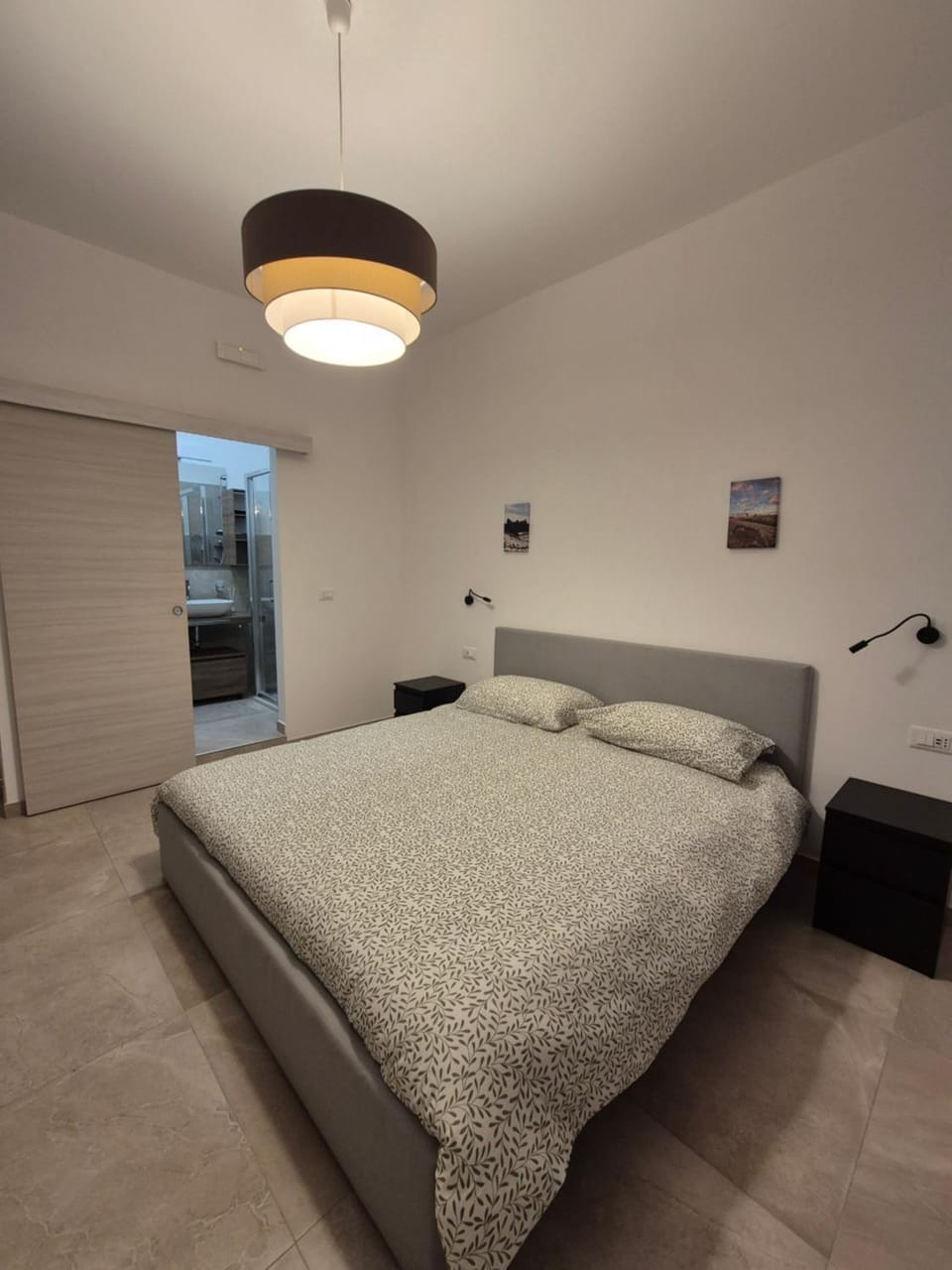 Bed, TV and multimedia, Bedroom, wardrobe