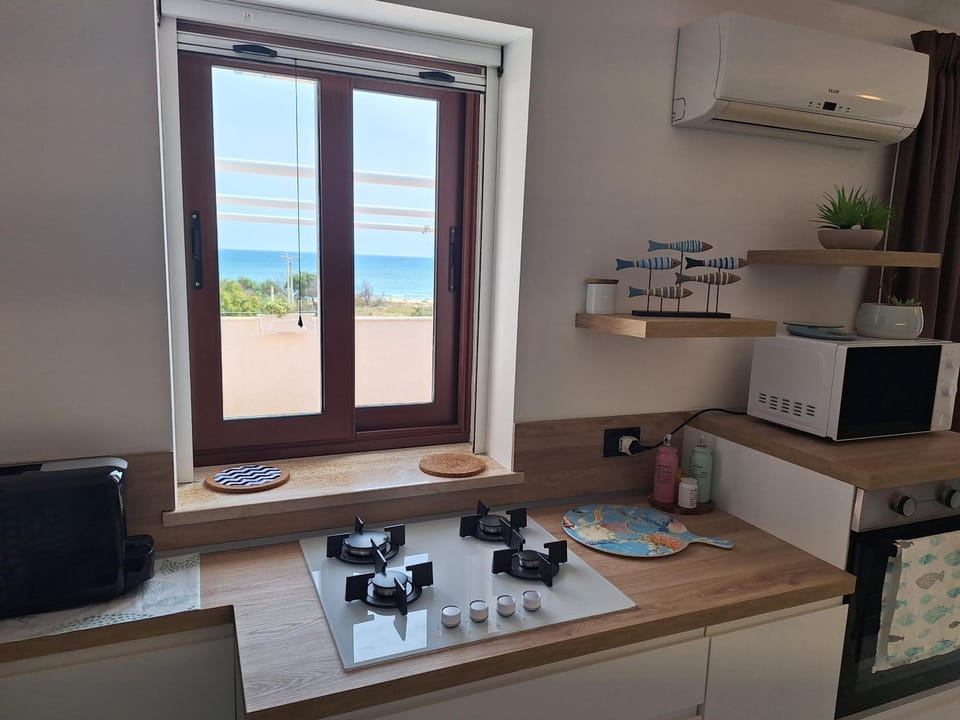 Esperienza Luxury fronte mare con piscina Apartment in Santa Maria del Focallo