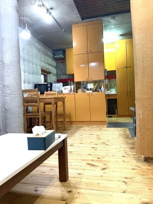 Kitchen or kitchenette, Dining area, pet friendly, stove