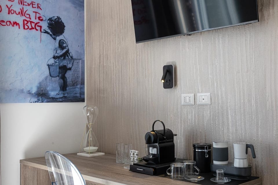 Coffee/tea facilities