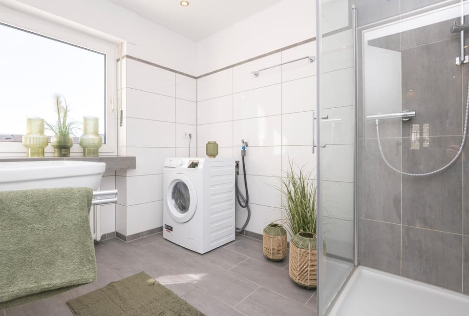 Shower, Bathroom, washing machine