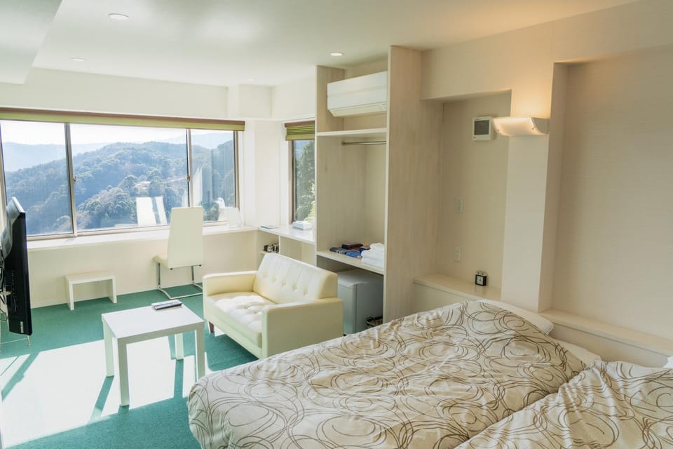 Hot Spring Bath, Hot Tub, View (from property/room), Bedroom, Mountain view, Sea view